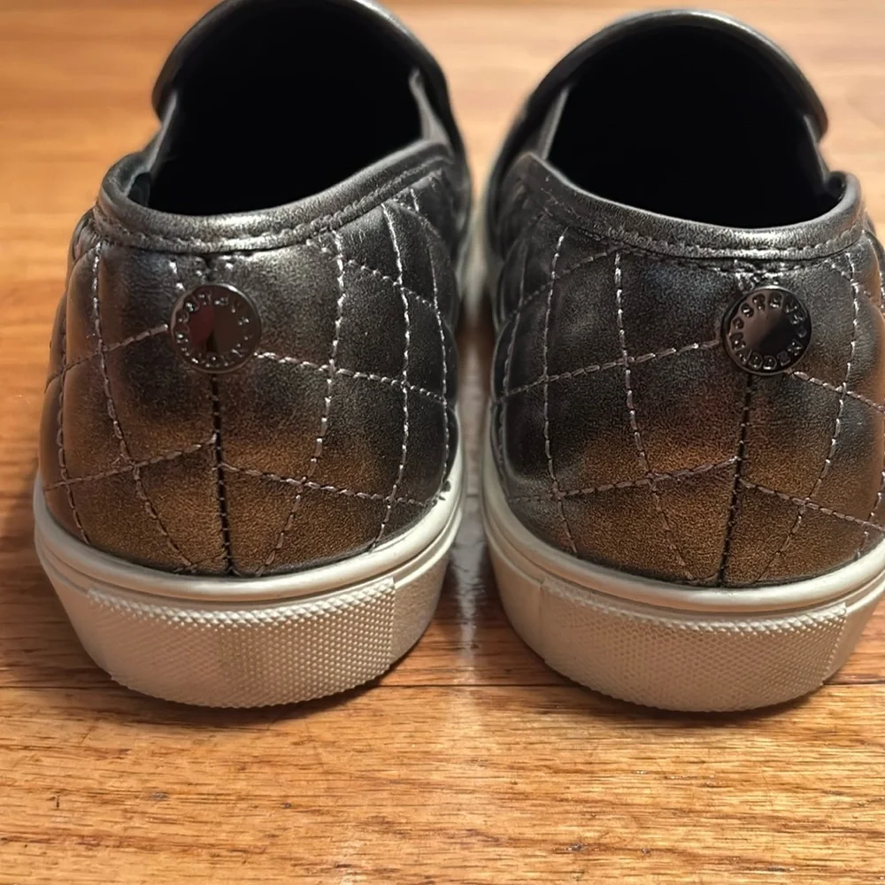 Steve Madden Women's Ecentrcq Sneaker - Picture 3 of 8